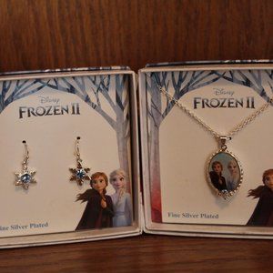 Disney Frozen II Necklace Snowflake Earrings New